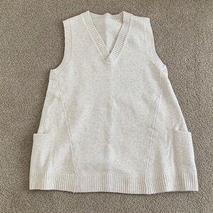 Cozy Picket Sweater Vest * New in package*
